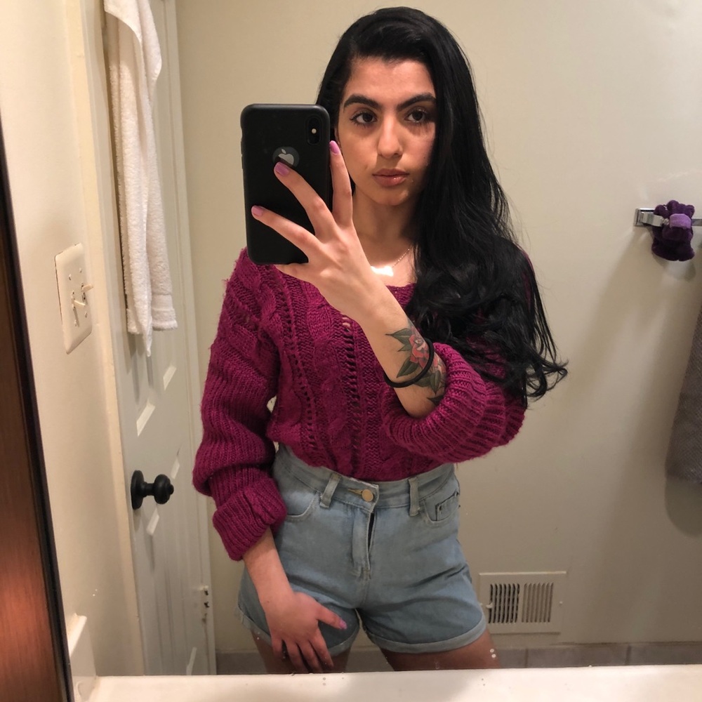 American Eagle oversized magenta sweater